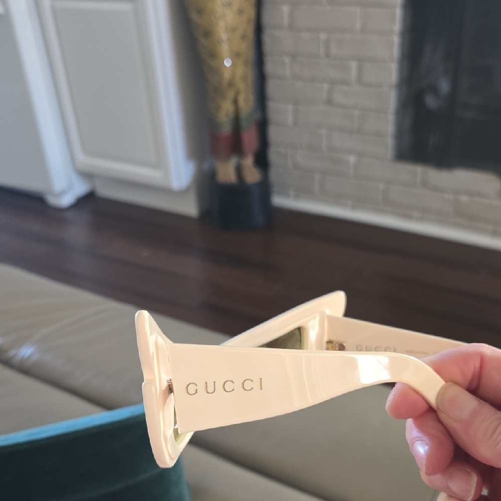 Gucci Beige Sunglasses